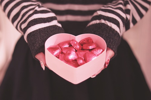 バレンタインデーで本命チョコを渡す方法